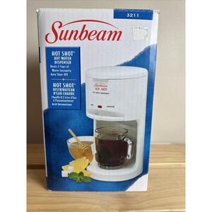NEW Sunbeam Hot Shot Hot Water Dispenser 16 oz White 3211  RARE
